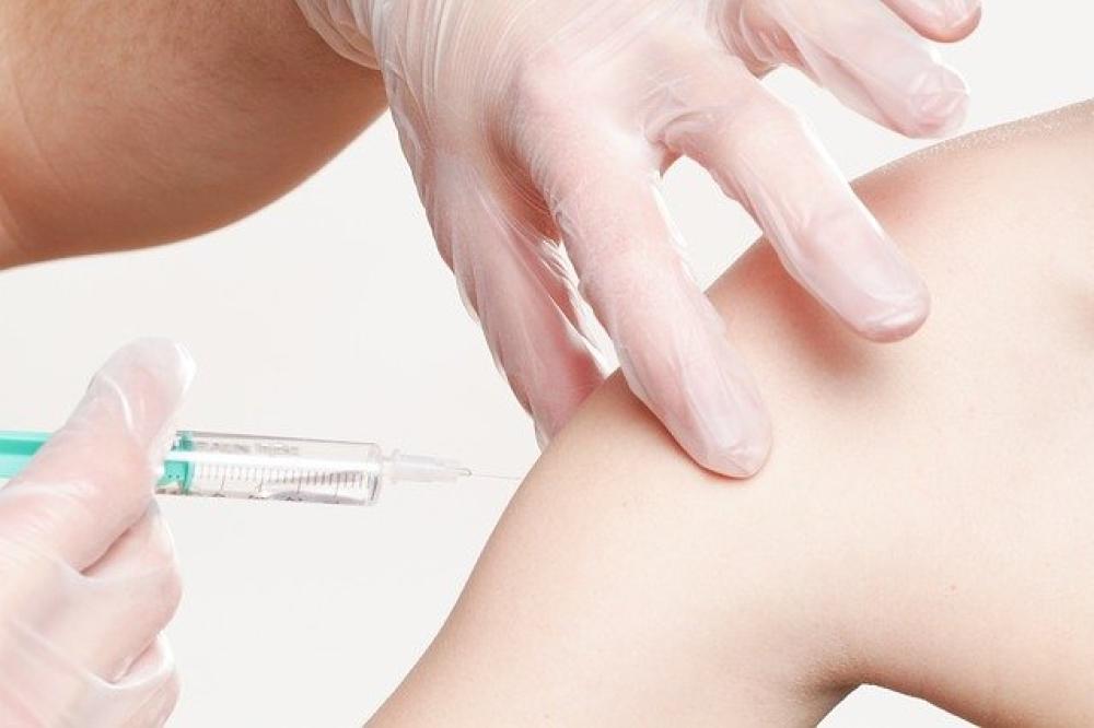 Covid, tra Johnson & Johnson e AstraZeneca luci e ombre nella corsa ai vaccini