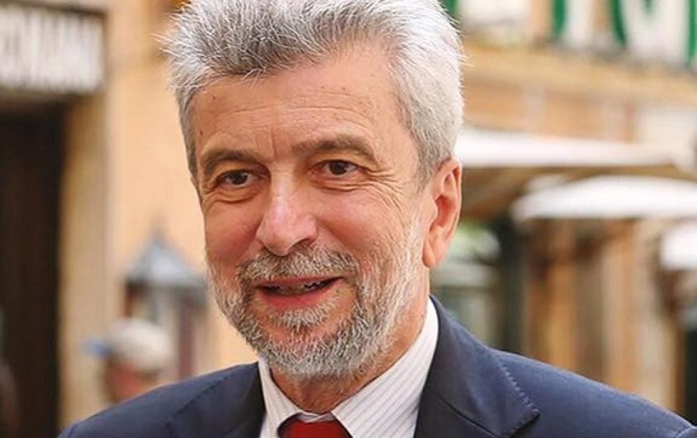 Vaccinazione, Damiano: "Renderla obbligatoria per le categorie più esposte"