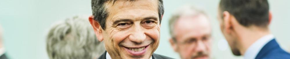Fine vita, "Battaglie referendarie rischiose, meglio affrontare il tema in Parlamento"