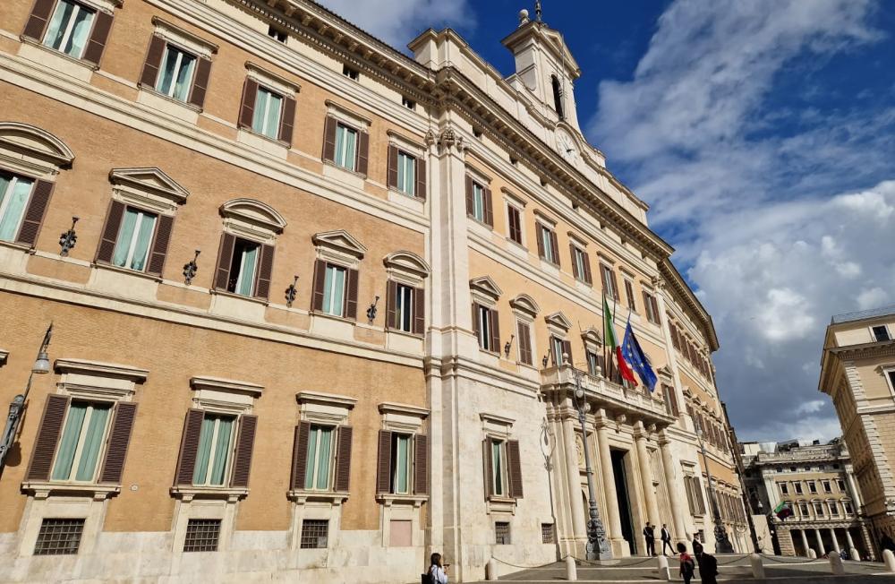 Dl Pa: ok alla Camera. Fondi e assunzioni al ministero della Salute