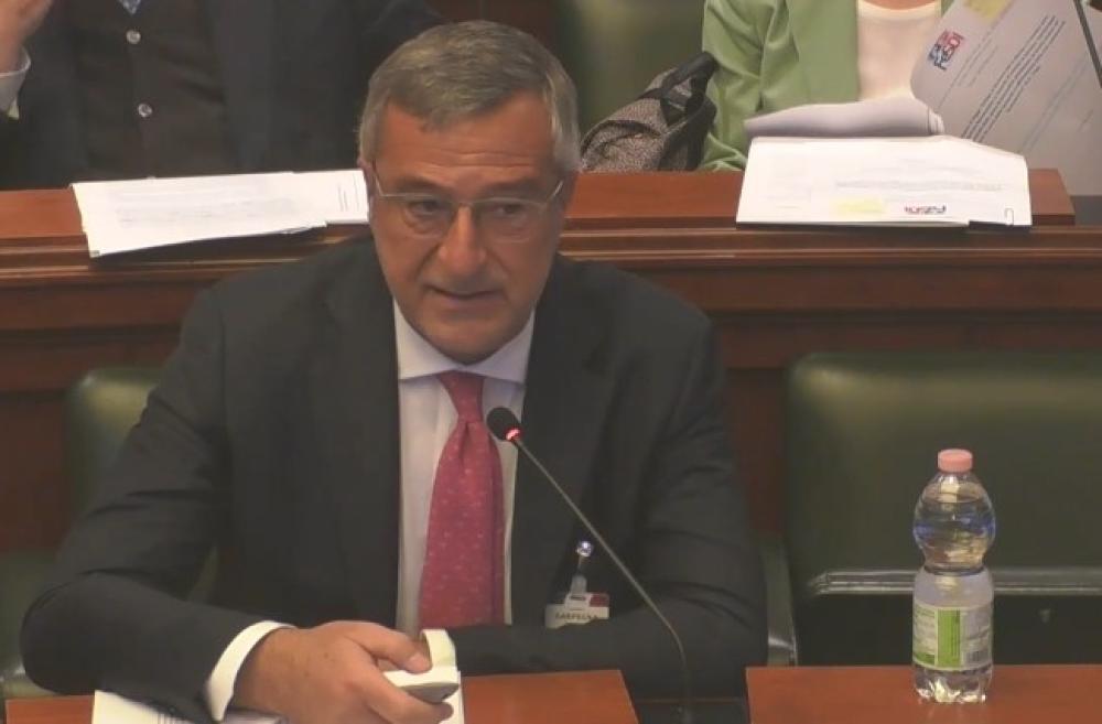 Riforma del Ssn, "Testo da ritirare. Delega troppo ampia e senza risorse"